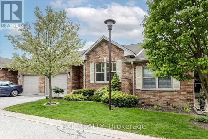 17 - 1337 COMMISSIONERS ROAD W, London South