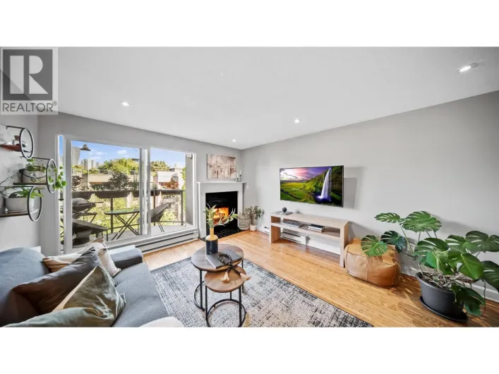 17 1345 W 4TH AVENUE, Vancouver