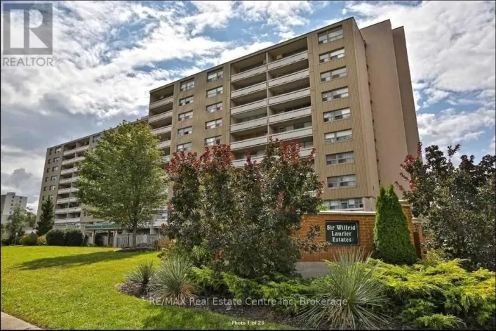 17 - 15 ALBRIGHT ROAD N, Hamilton