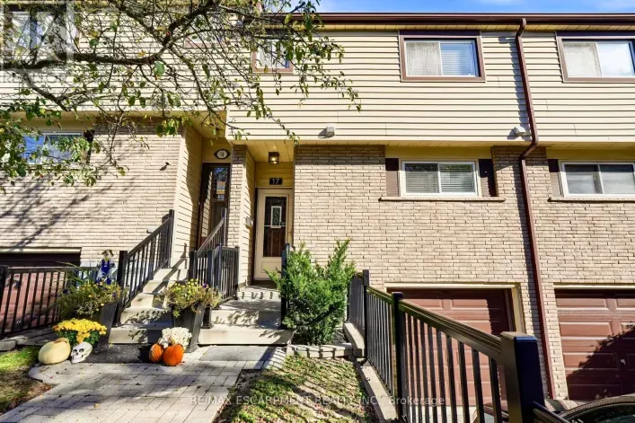 17 - 1550 GARTH STREET, Hamilton