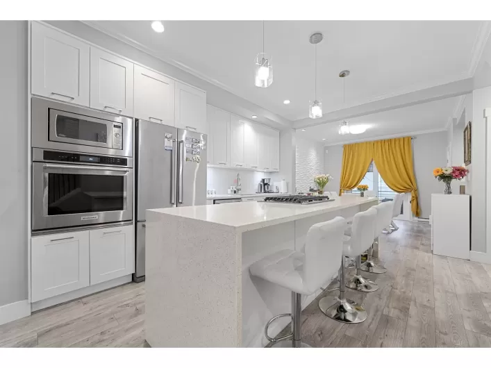 17 16488 64 AVENUE, Surrey