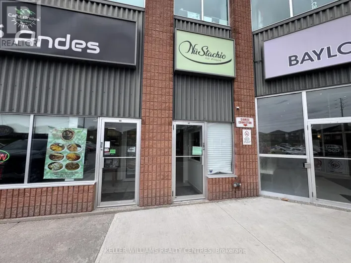 17 - 16700 BAYVIEW AVENUE, Newmarket