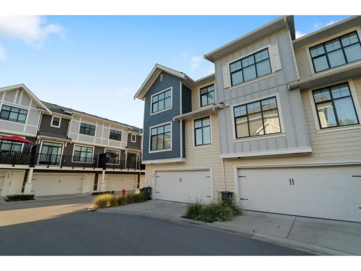 17 20327 72B AVENUE, Langley