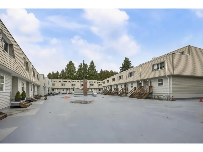 17 33293 E BOURQUIN CRESCENT, Abbotsford