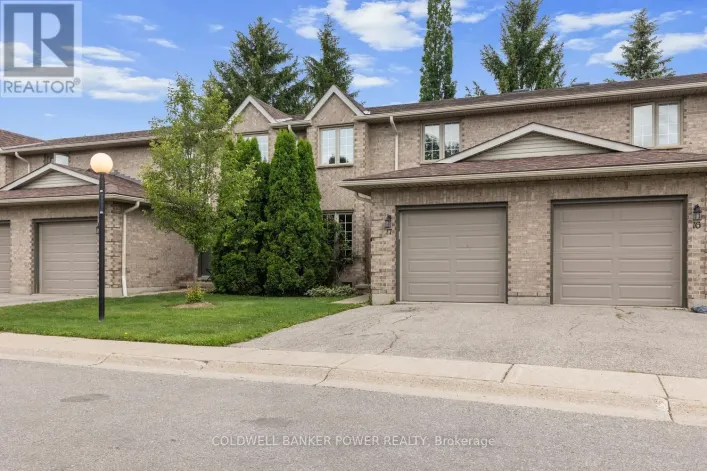 Row / Townhouse for sale: 17 - 340 AMBLESIDE DRIVE, London North