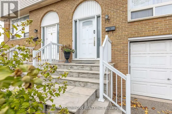 17 - 3525 BRANDON GATE DRIVE, Mississauga