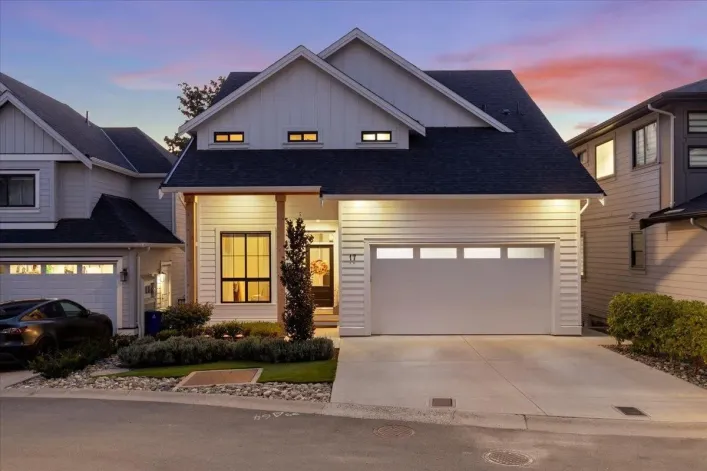 17 4217 OLD CLAYBURN ROAD, Abbotsford