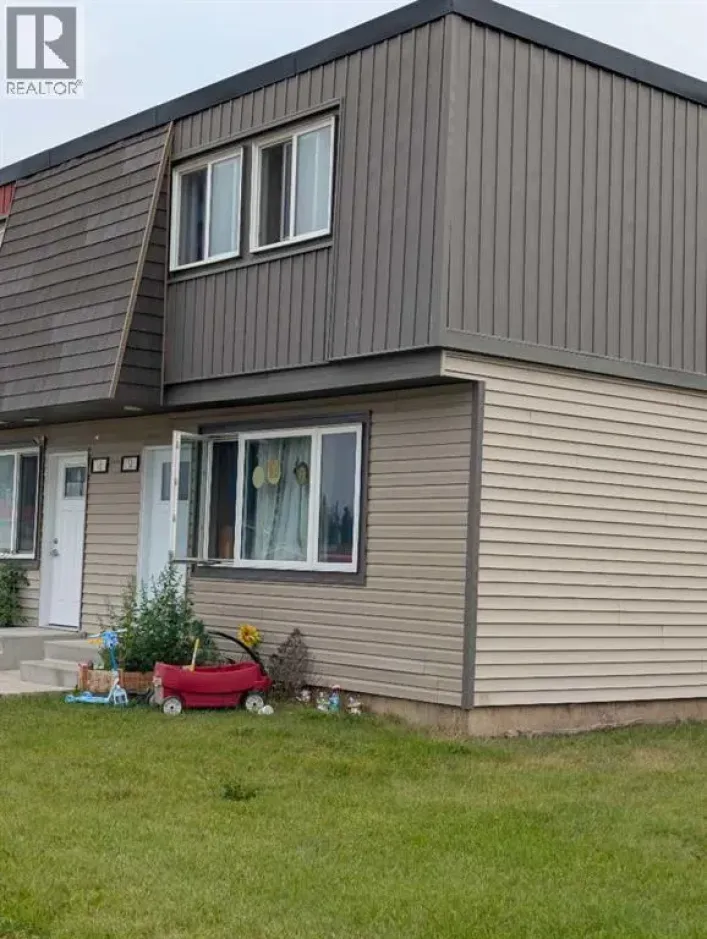17, 608 Main Street NW, Slave Lake