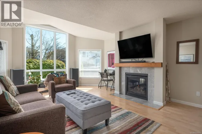 17 6245 Blueback Rd, Nanaimo