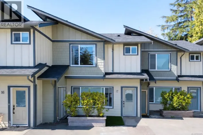 17 625 Hellesen Dr, Tofino