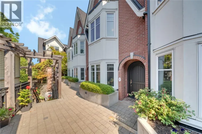 17 675 Superior St, Victoria