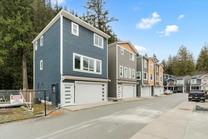 17 750 HOT SPRINGS ROAD|Harrison Hot Springs, Harrison Hot Springs