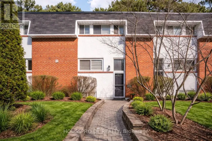 17 - 90 GEORGE HENRY BOULEVARD, Toronto