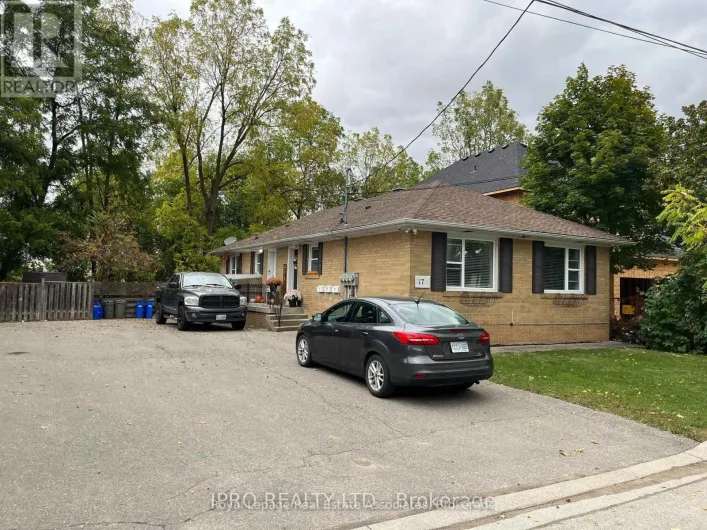 17 ACADEMY ROAD, Halton Hills