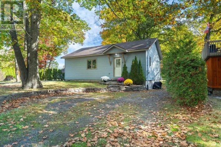 17 ADELAIDE STREET, Parry Sound