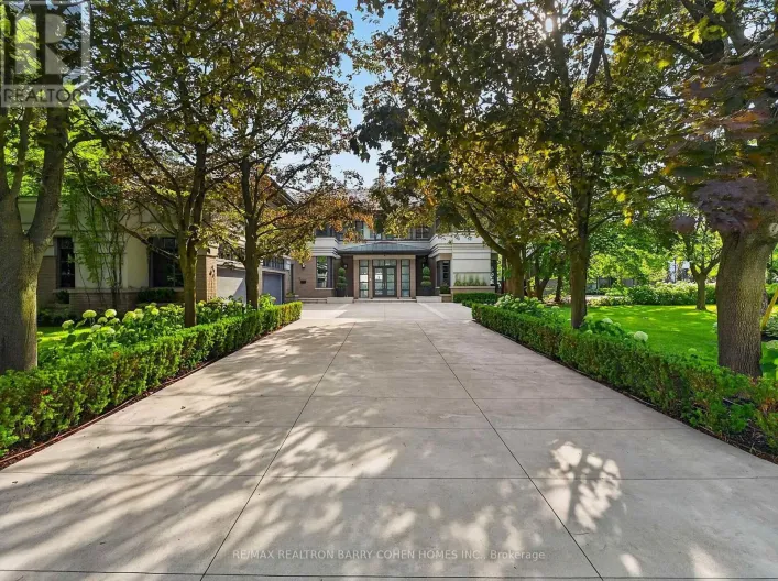 House for sale: 17 ALDERBROOK DRIVE, Toronto