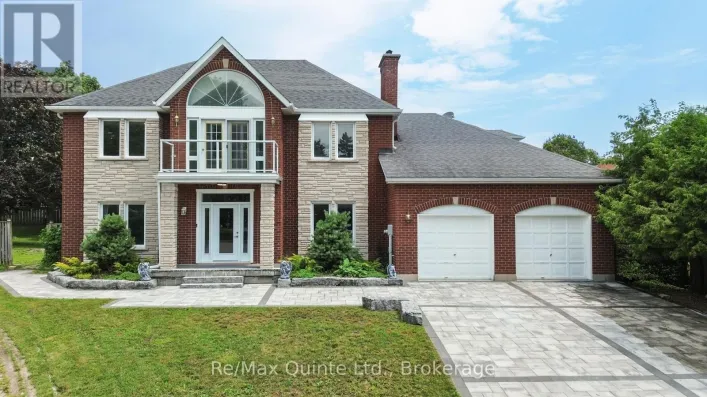17 APPLEWOOD COURT, Quinte West