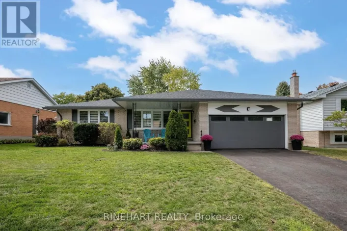 17 APPLEWOOD LANE, London South