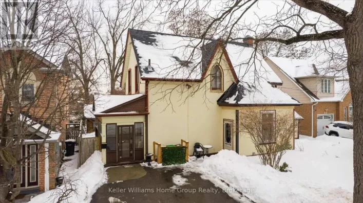 17 ARCHIBALD STREET, Brampton