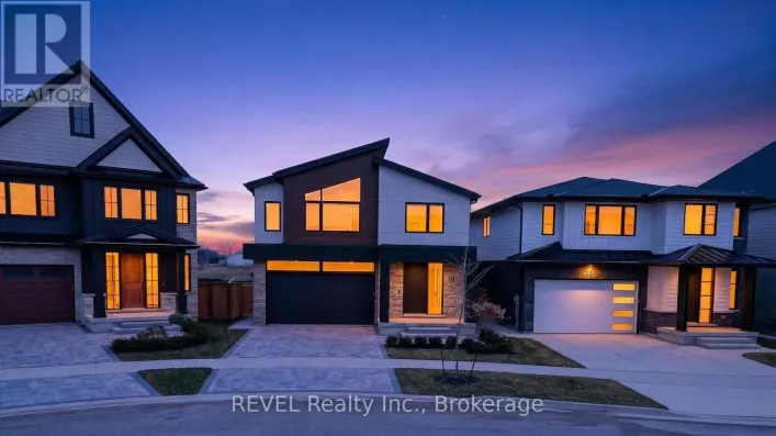 17 ARSENAULT CRESCENT, Pelham