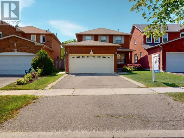 17 BADESSA CIRCLE, Vaughan