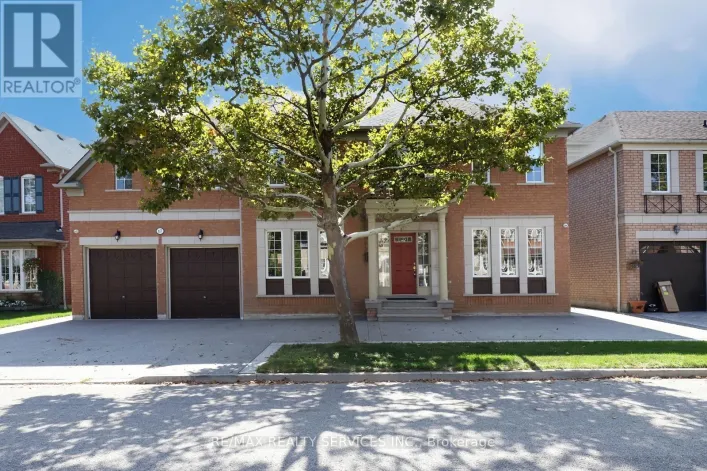 17 BALLANTYNE DRIVE, Ajax