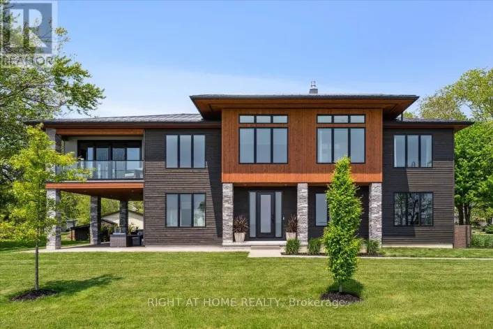 17 BLUEWATER PARKWAY, Haldimand