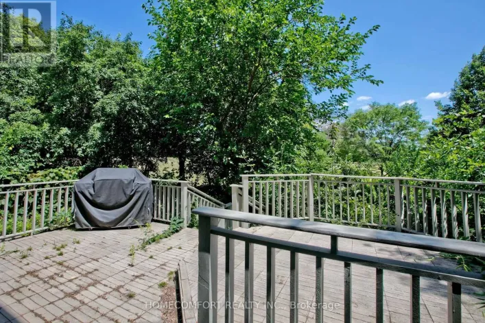 17 BRAMBLE DRIVE, Toronto