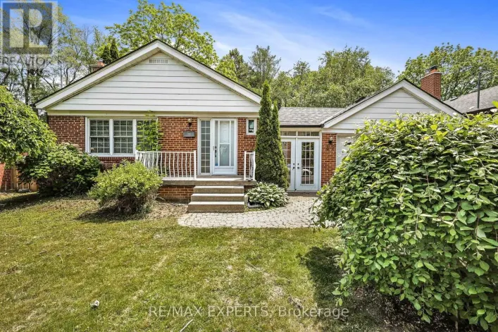 17 BRINLOOR BOULEVARD, Toronto