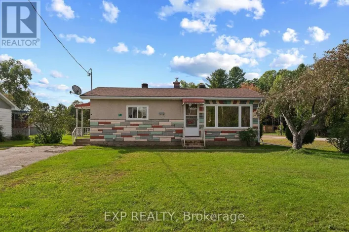 17 CASEY STREET, Madawaska Valley