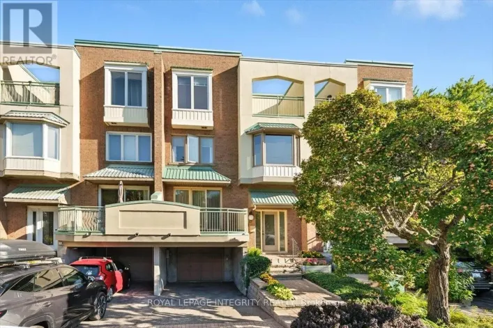 17 COLUMBUS AVENUE, Ottawa