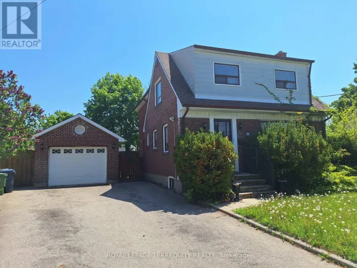 17 COMPTON CRESCENT, Toronto