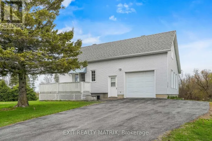 17 DUBOIS STREET, Champlain