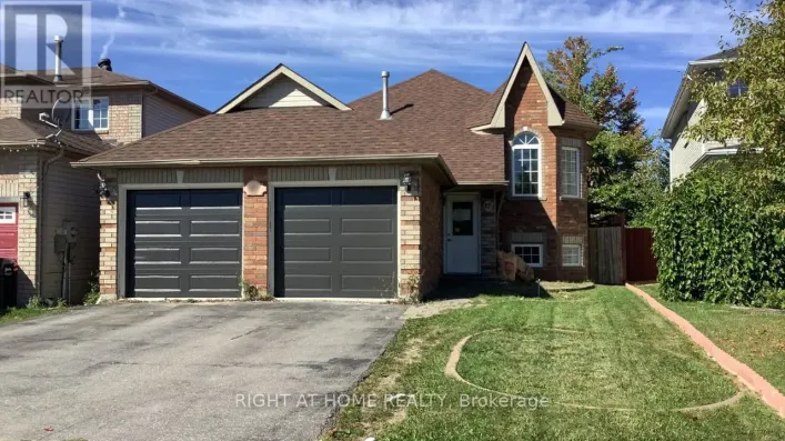 17 DUNSMORE LANE, Barrie