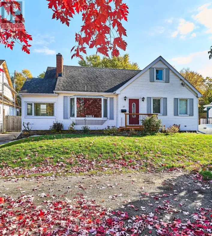 17 EASTWOOD AVENUE N, Oshawa