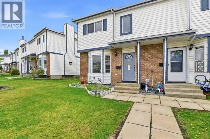 17 Elwell Close, Red Deer