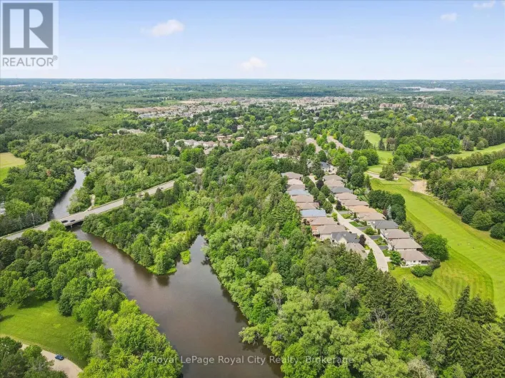17 FAIRWAY LANE, Guelph