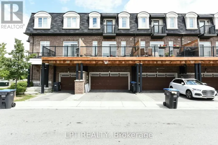 Row / Townhouse for sale: 17 GILFORD STREET, Brampton