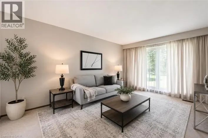 17 GLENDA Court, Guelph