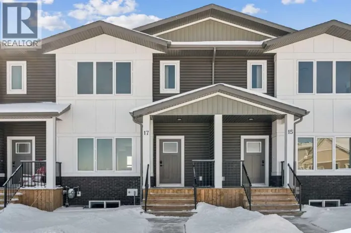 17 Gray Close, Sylvan Lake