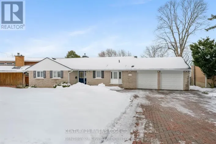 17 HARDY CRESCENT, Brockville