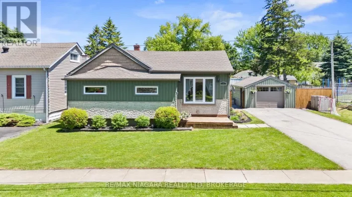 17 HUMBOLDT PARKWAY, Port Colborne