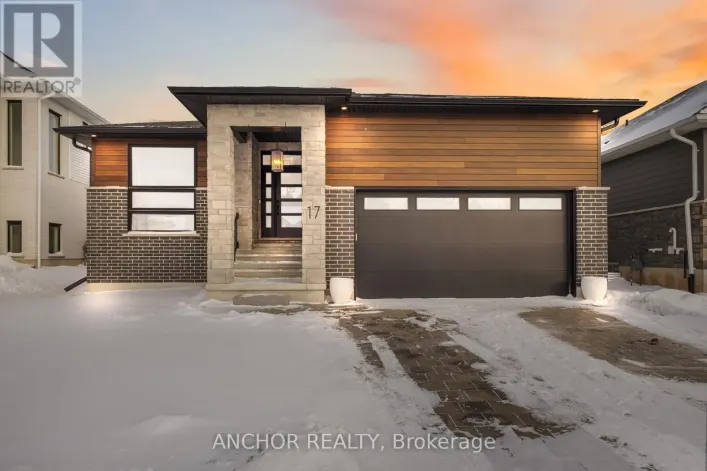 17 KEMP CRESCENT, Strathroy-Caradoc