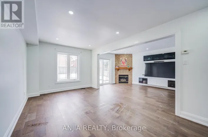 17 KENBOROUGH COURT, Markham