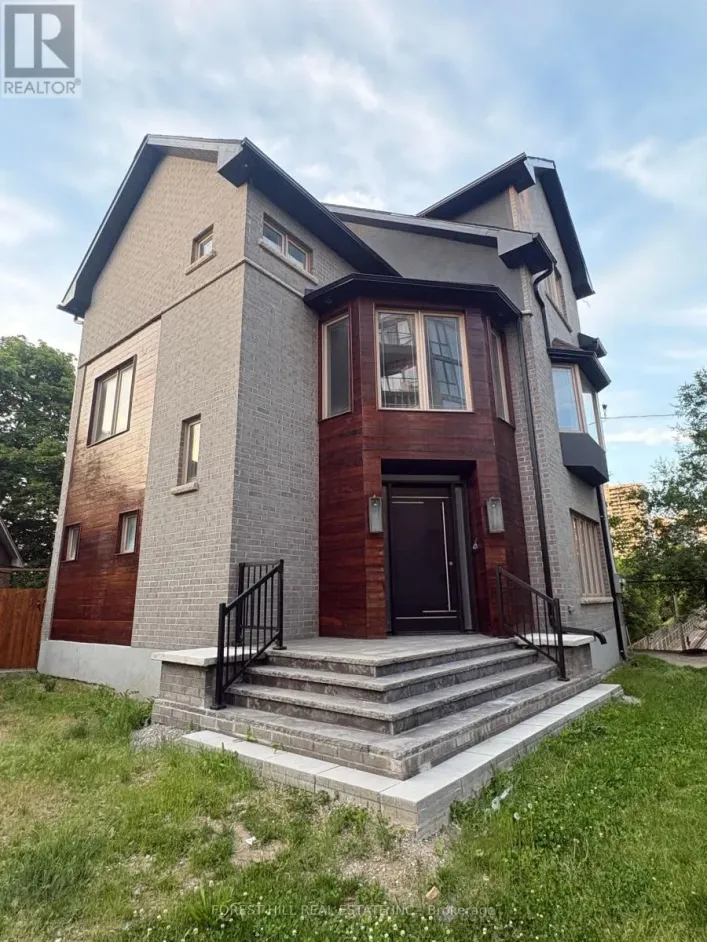 17 KENNEDY PARK ROAD, Toronto