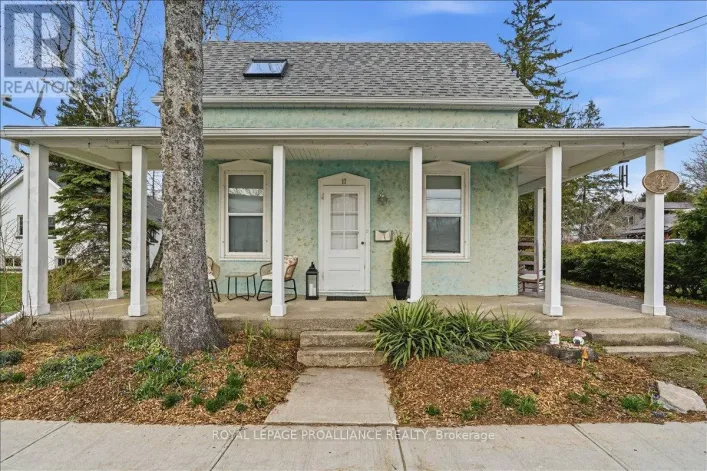 17 KING STREET, Prince Edward County
