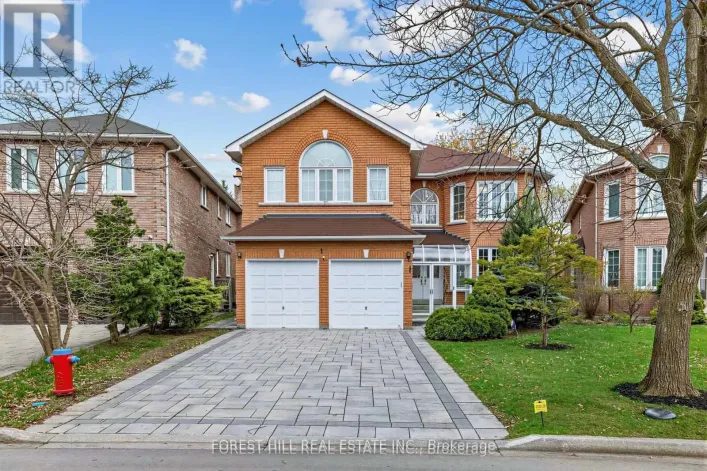 17 LADY LYNN CRESCENT, Richmond Hill