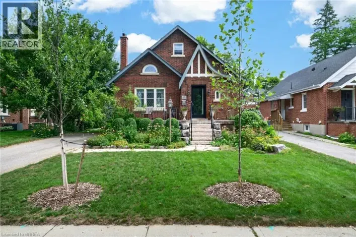 House for sale: 17 LINCOLN Avenue, Brantford