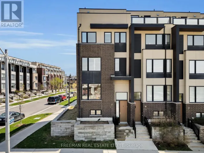 17 LOCUST LODGE GARDENS, Toronto