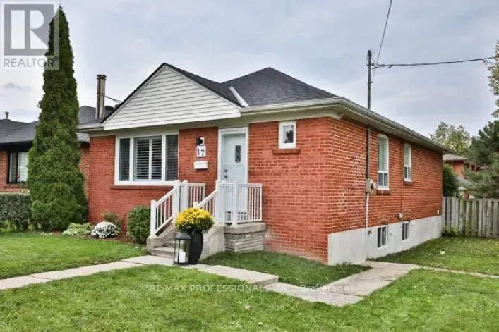 17 LONEY AVENUE, Toronto